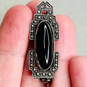 Vintage Oval Black Cabochon Center Stone Silver Tone Brooch